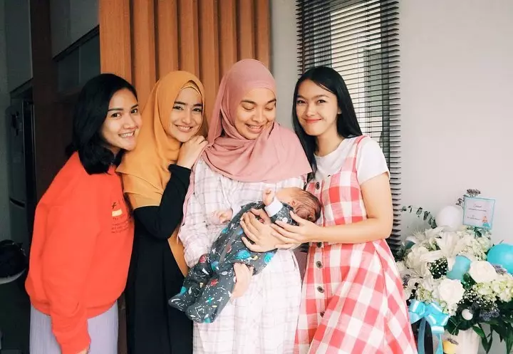 anak Tika Bravani instagram 