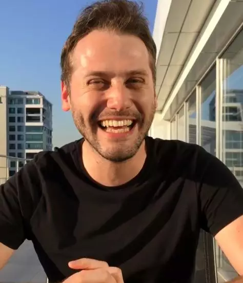 Pria bule calon suami Cinta Penelope Instagram 