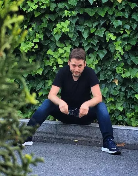 Pria bule calon suami Cinta Penelope Instagram 