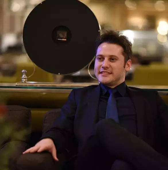 Pria bule calon suami Cinta Penelope Instagram 