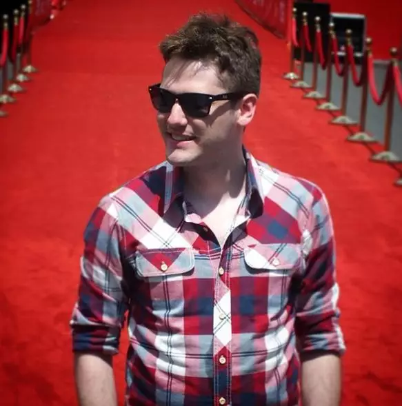 Pria bule calon suami Cinta Penelope Instagram 