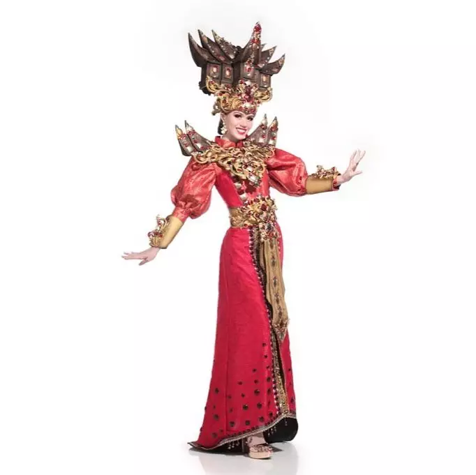 9 Foto Kalista Iskandar finalis Putri Sumbar disorot karena Pancasila 9 Foto Kalista Iskandar finalis Putri Sumbar disorot karena Pancasila