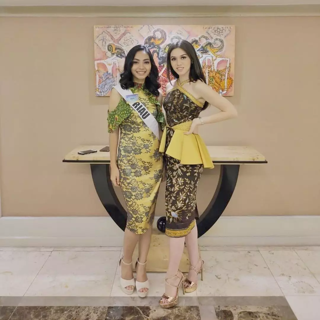 9 Foto Kalista Iskandar finalis Putri Sumbar disorot karena Pancasila 9 Foto Kalista Iskandar finalis Putri Sumbar disorot karena Pancasila