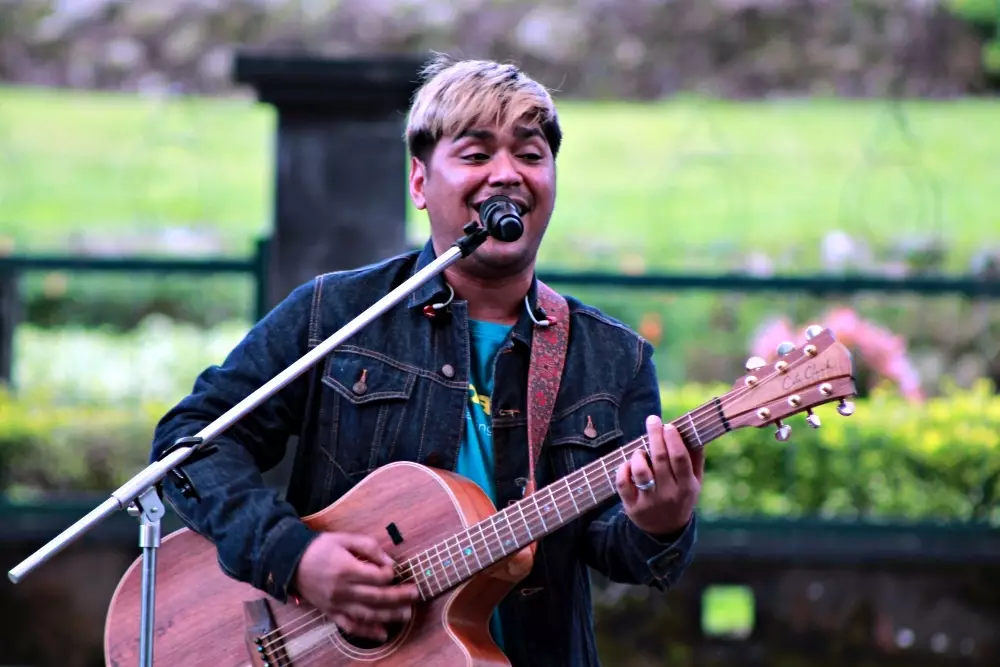 Abdul Idol Single © 2020 brilio.net Abdul Idol Single © 2020 brilio.net