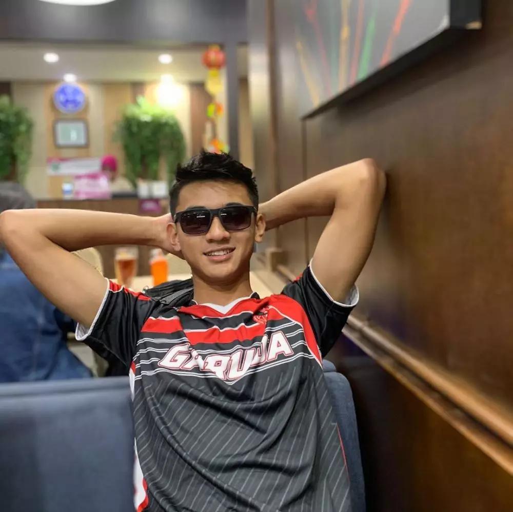 10 Pesona Alfin Daniel, atlet voli yang curi perhatian Ayu Ting Ting Instagram 