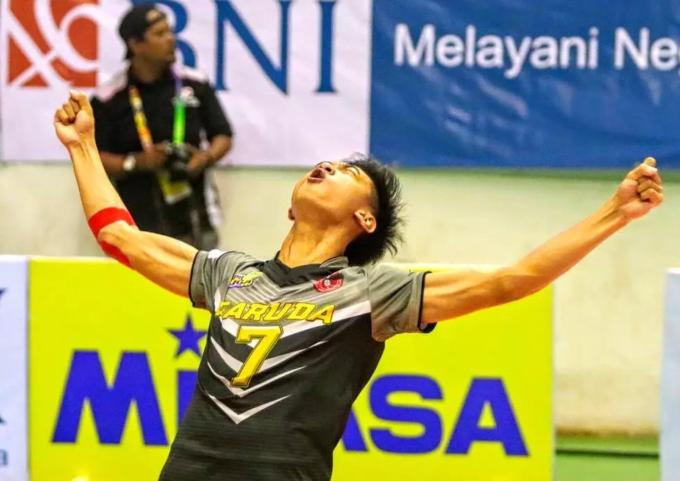 10 Pesona Alfin Daniel, atlet voli yang curi perhatian Ayu Ting Ting Instagram 