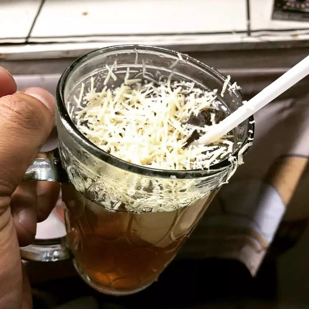 cara menikmati makanan ala orang Indonesia © 2020 instagram.com