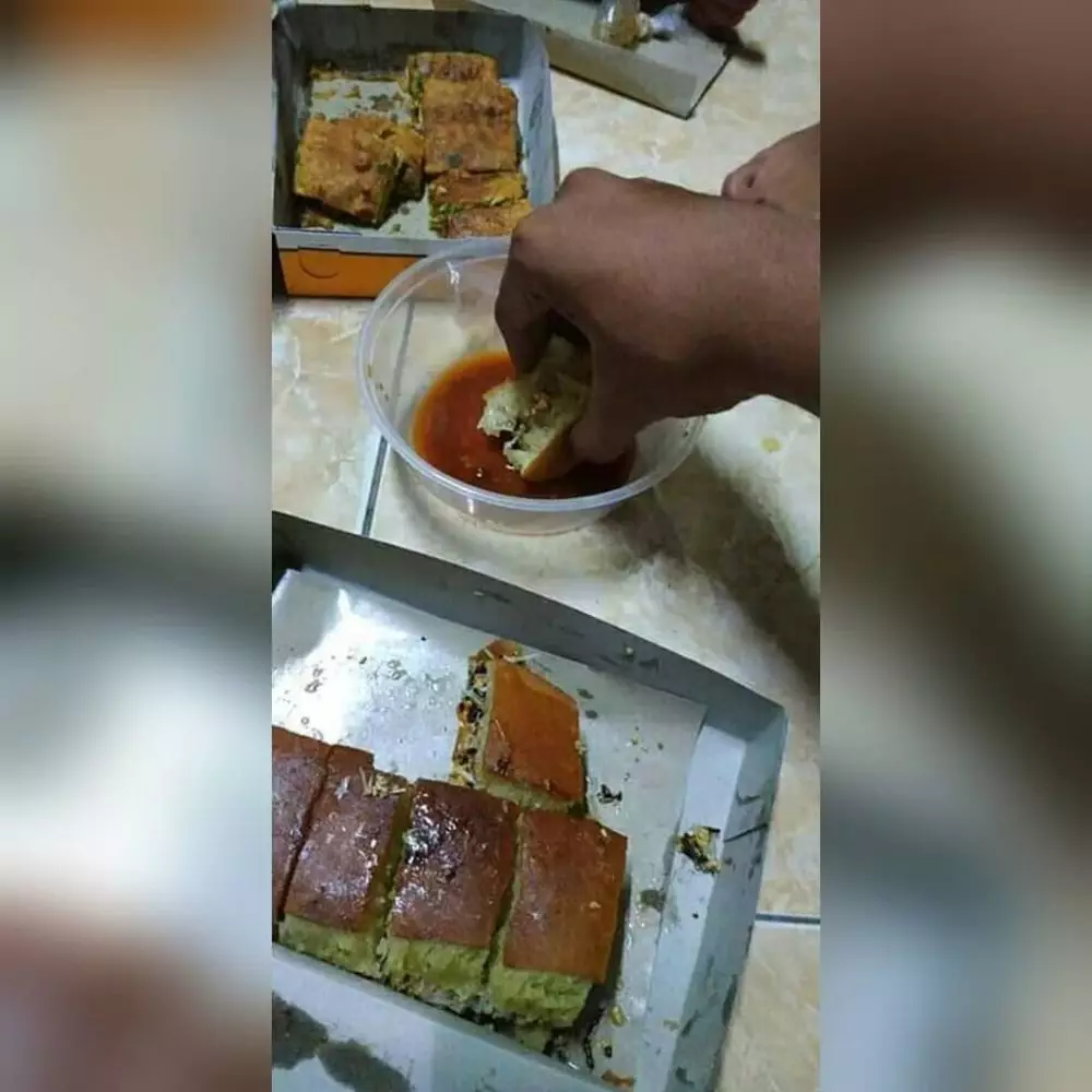 cara menikmati makanan ala orang Indonesia © 2020 instagram.com