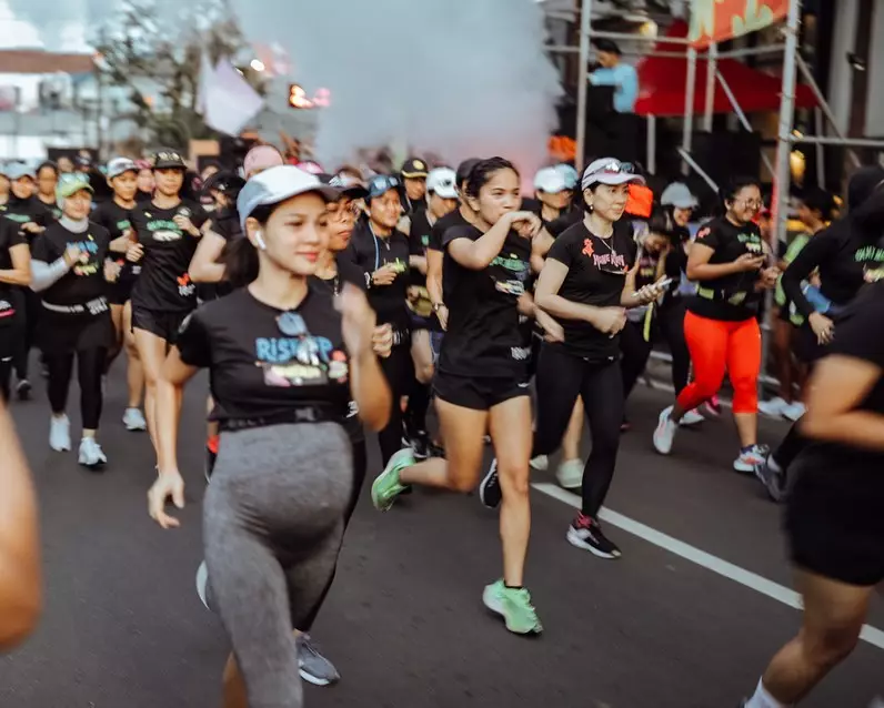 Gaya Andien lari hamil instagram 