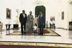 Sedah Mirah cucu Jokowi ikut sambut kedatangan Ratu Belanda, gemesin
