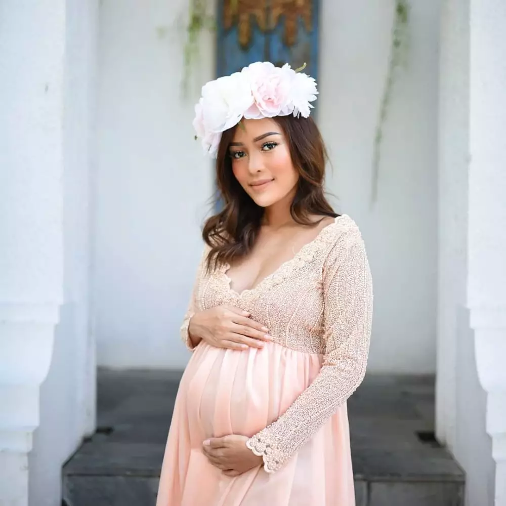 7 Gaya baby bump ala beauty vlogger  Instagram