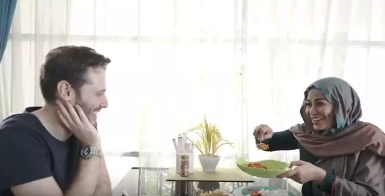 7 Momen Cinta Penelope & suami usai nikah, penuh kebahagiaan © 2020 brilio.net 7 Momen Cinta Penelope & suami usai nikah, penuh kebahagiaan © 2020 brilio.net