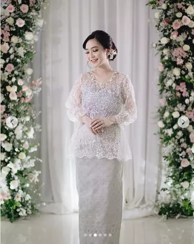 9 momen pertunangan astari budi Instagram