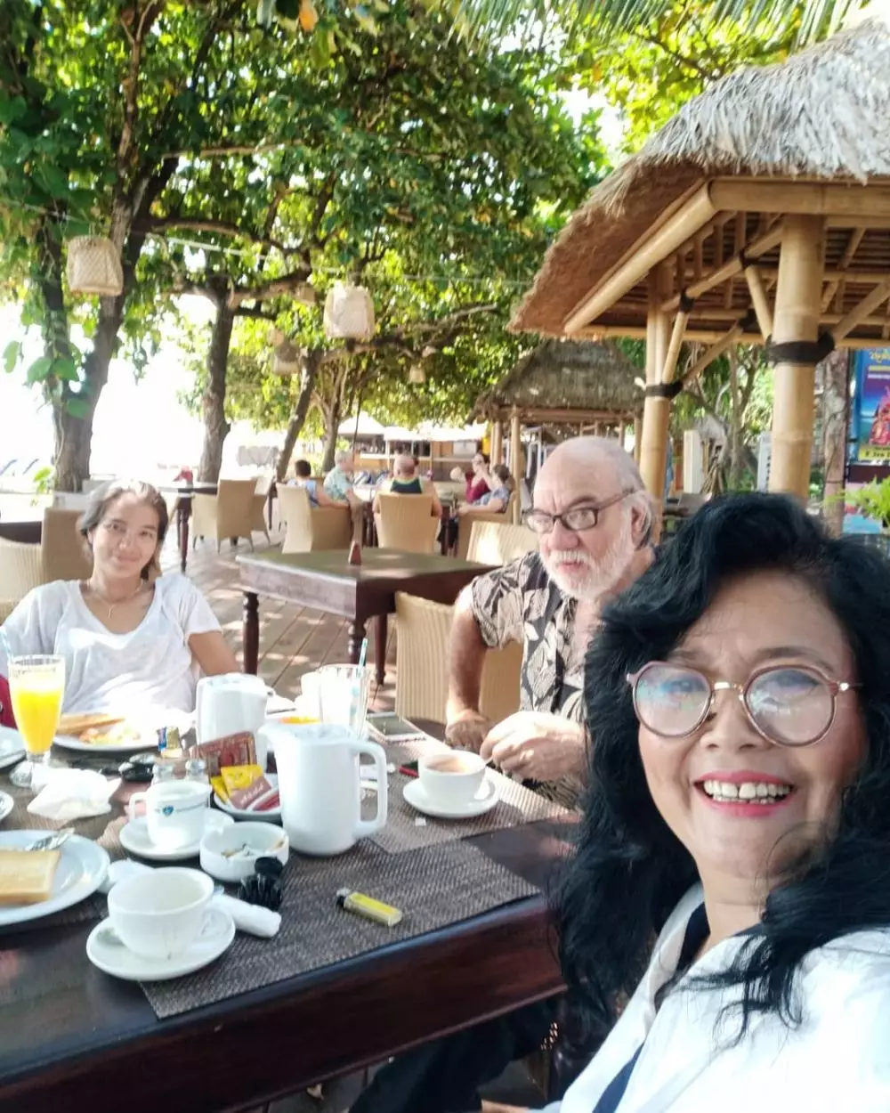 8 potret Sheila dan ayah instagram  8 potret Sheila dan ayah instagram