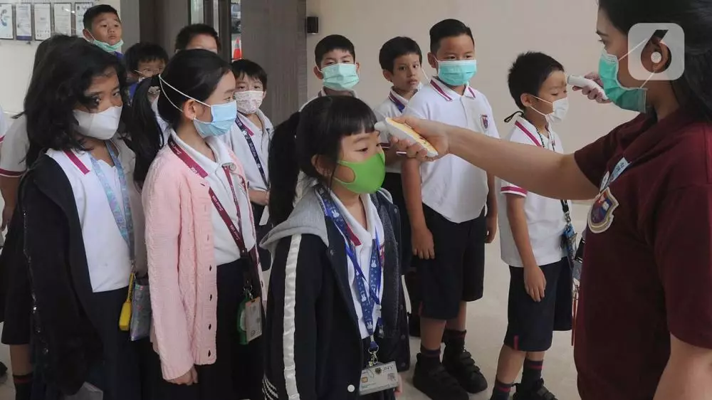 kemendikbud rilis surat edaran untuk kasus corona liputan6.com