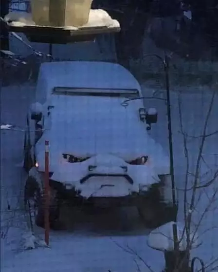 penampakan benda mirip wajah © 2020 instagram.com