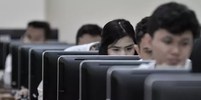  Absen virus Corona © 2020 Merdeka.com/Kirom ; liputan6.com/Immanuel Antonius