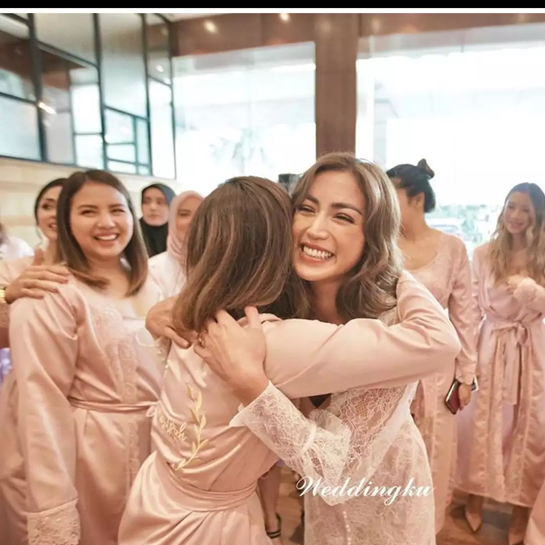 10 Potret bridal shower Jessica Iskandar bareng geng artis