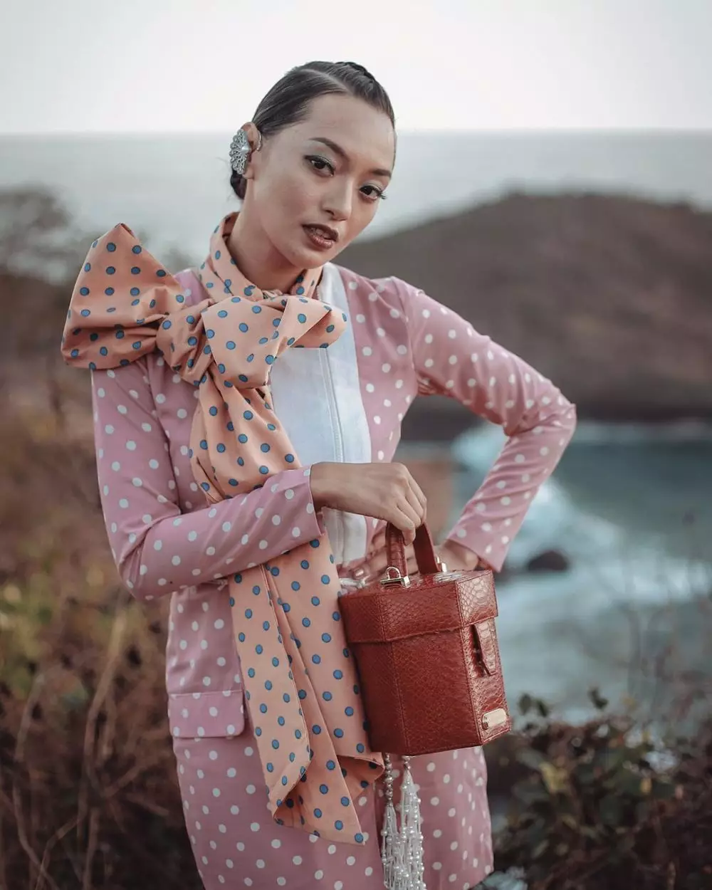 Artis ini dikarantina karena virus Corona berbagai sumber Artis ini dikarantina karena virus Corona berbagai sumber