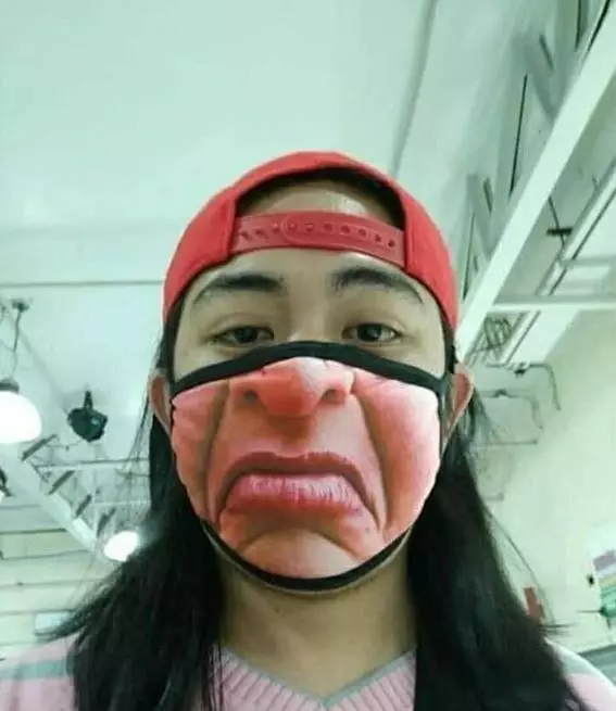 kamuflase lucu di foto selfie © 2020 instagram.com