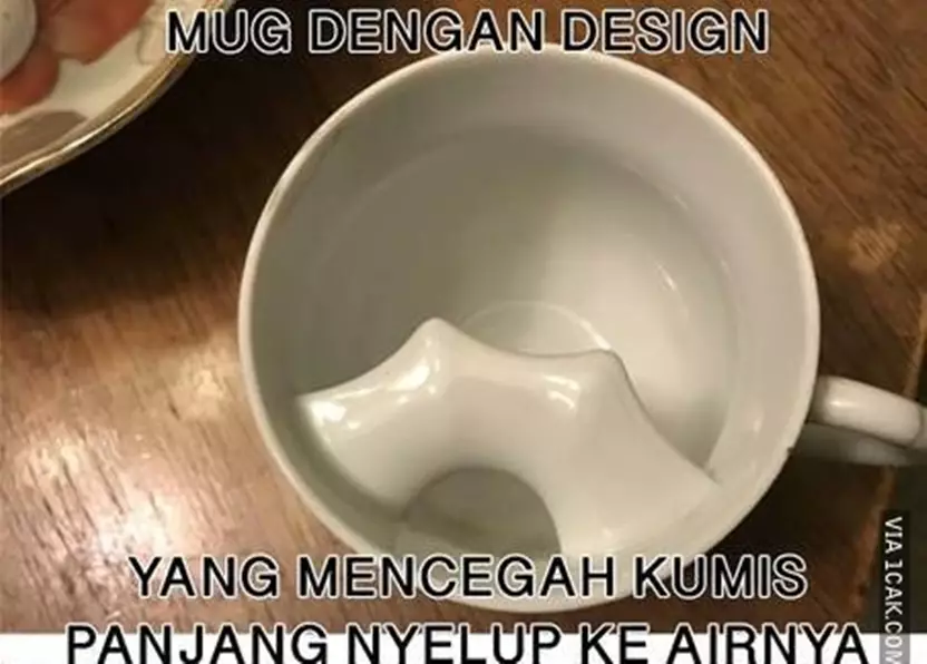 desain cangkir lucu bikin bingung © 2020 1cak.com