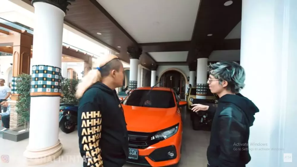 Penampakan garasi 5 pelawak Instagram