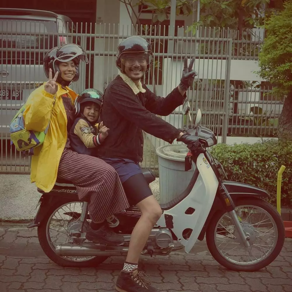 potret shaarefa danish yang selalu tampil nyentrik Instagram