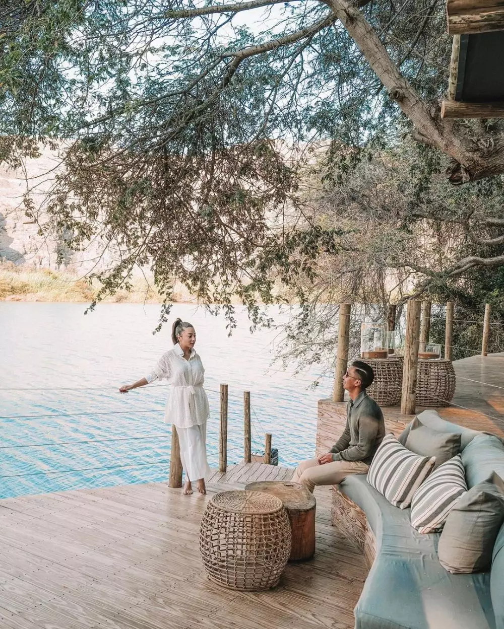 13 Potret Indra Priawan temani Nikita Willy travelling, sweet abis! Instagram 