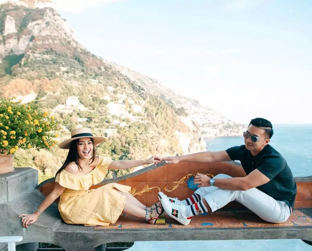 13 Potret Indra Priawan temani Nikita Willy travelling, sweet abis! Instagram 