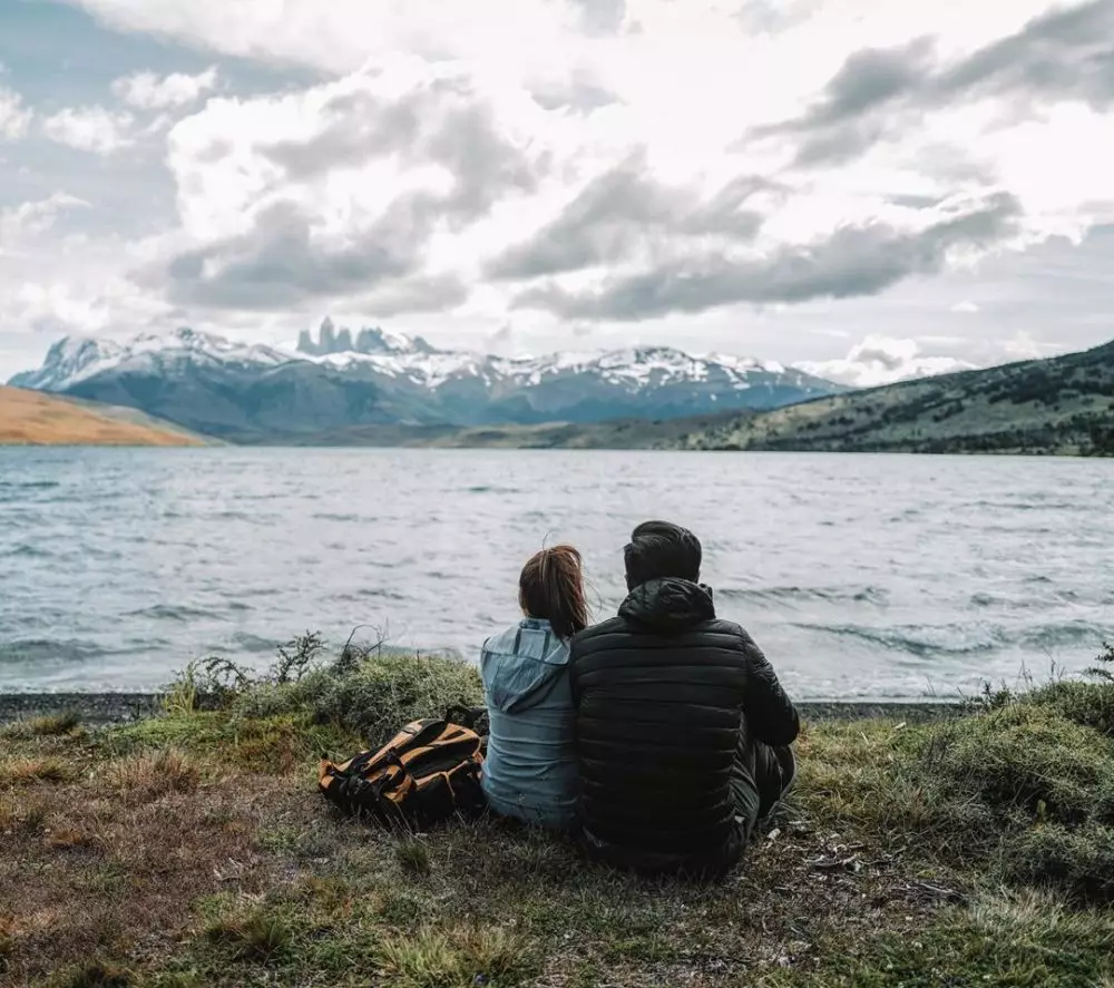 13 Potret Indra Priawan temani Nikita Willy travelling, sweet abis! Instagram 