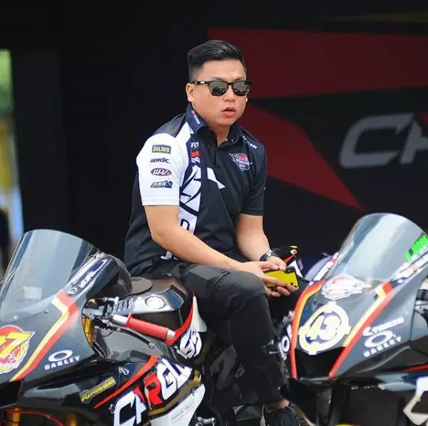 8 Potret mempesona Eric Sputra Instagram