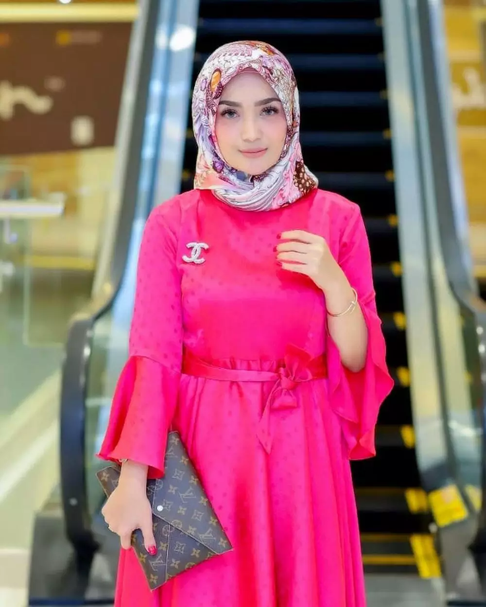 Pesona Imel Putri Cahyati  Instagram