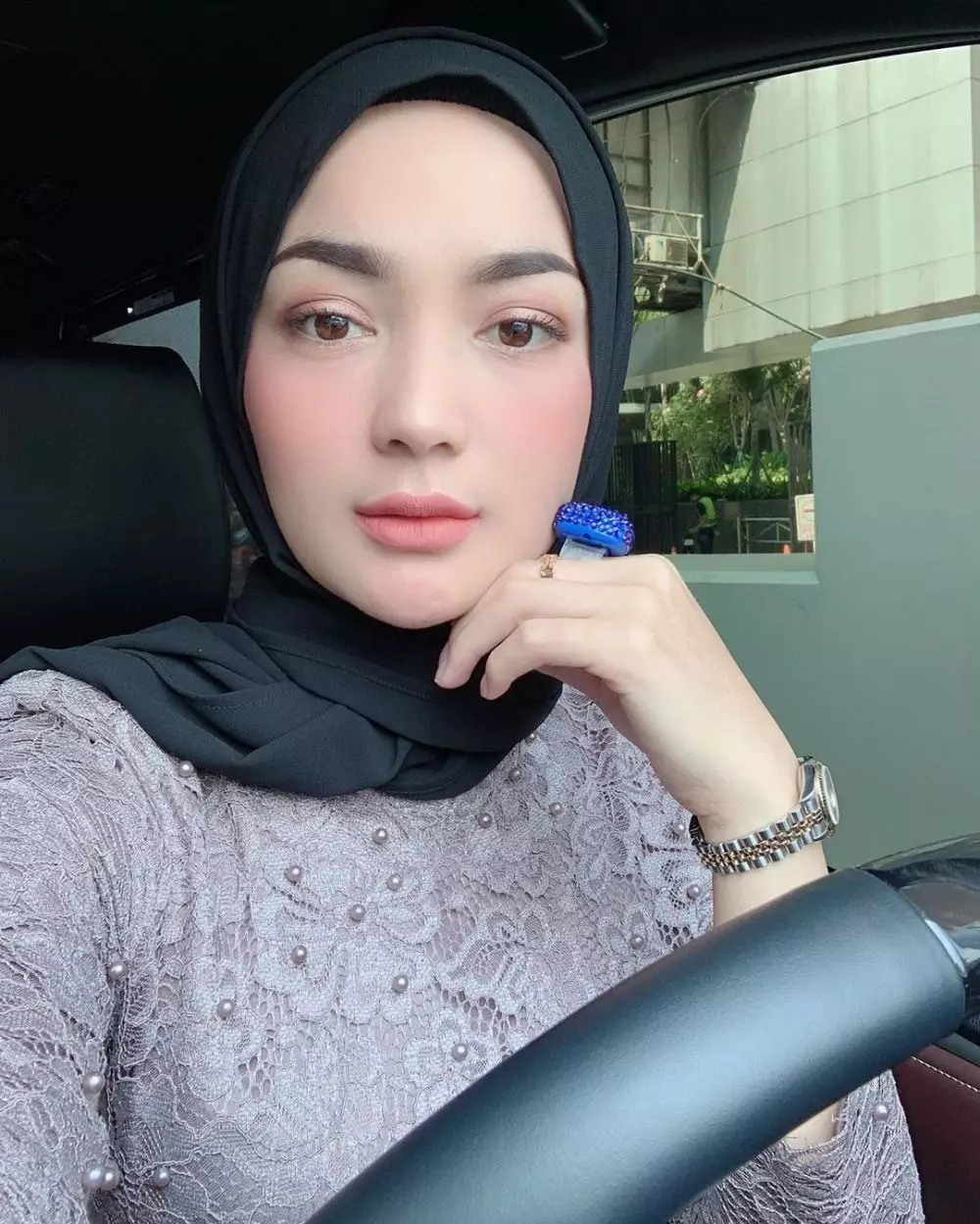 Pesona Imel Putri Cahyati  Instagram