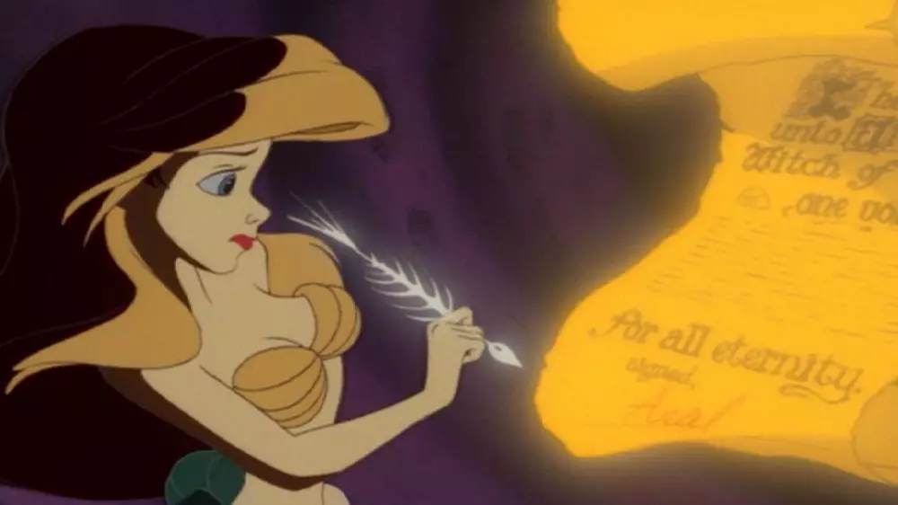 Keanehan kartun Disney berbagai sumber