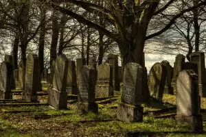 Pemakaman di Italia, antre dan tanpa saudara mendampingi akibat Corona