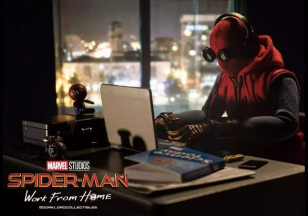 Meme 'work from home' berbagai sumber Meme 'work from home' berbagai sumber