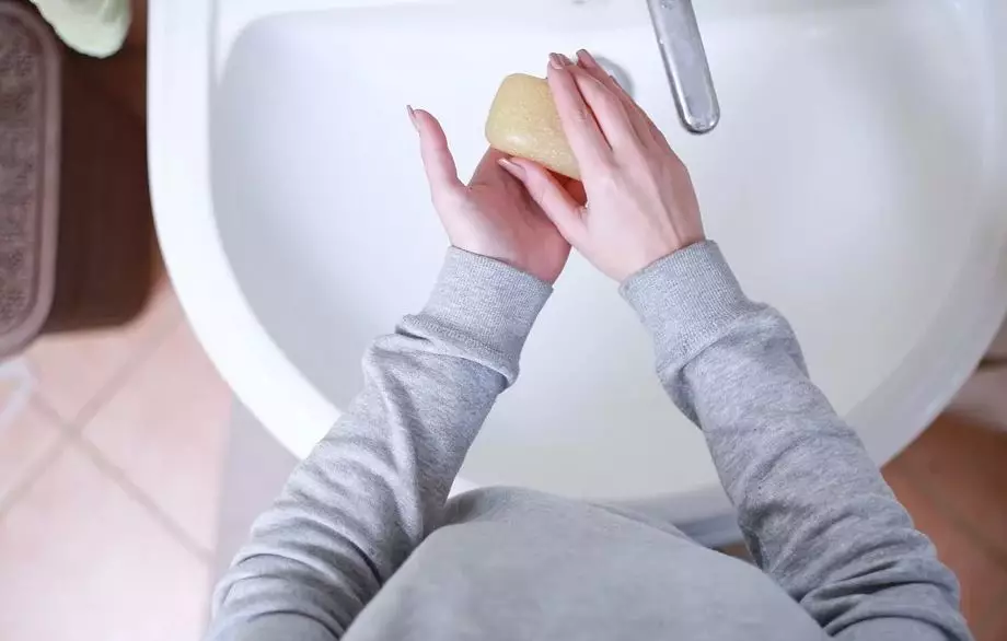 fakta hand sanitizer berbagai sumber