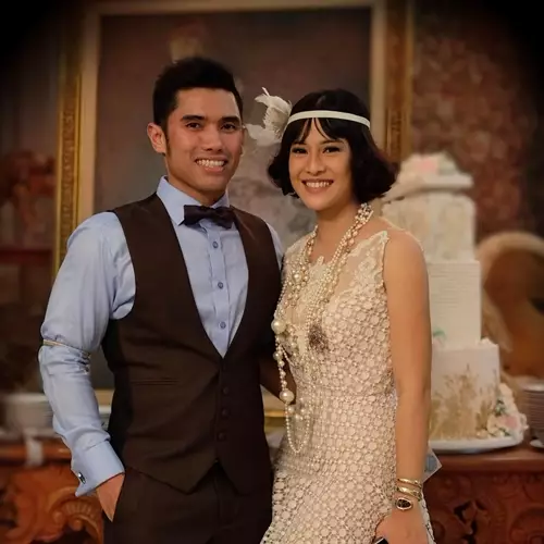 potret mesra dian sastro dan suaminya  © 2017 Instagram