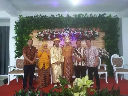 pernikahan Bang Udin dan Uun di TOP instagram