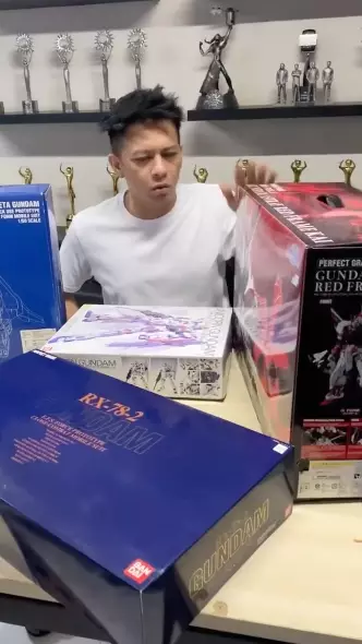 Momen Ariel Noah isolasi diri di rumah Instagram  Momen Ariel Noah isolasi diri di rumah Instagram