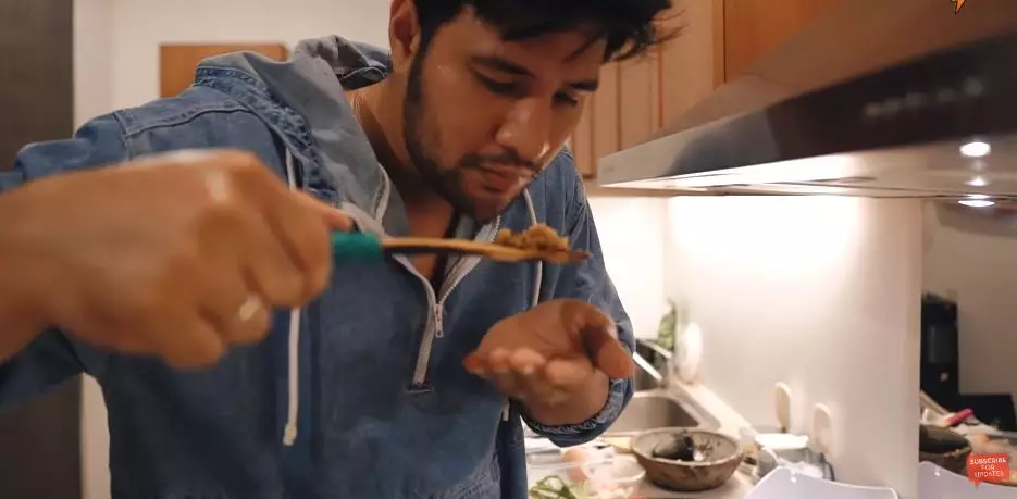 momen ammar zoni beri kejutan youtube