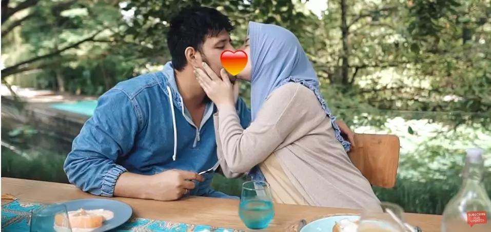 momen ammar zoni beri kejutan  © 2020 brilio.net momen ammar zoni beri kejutan  © 2020 brilio.net