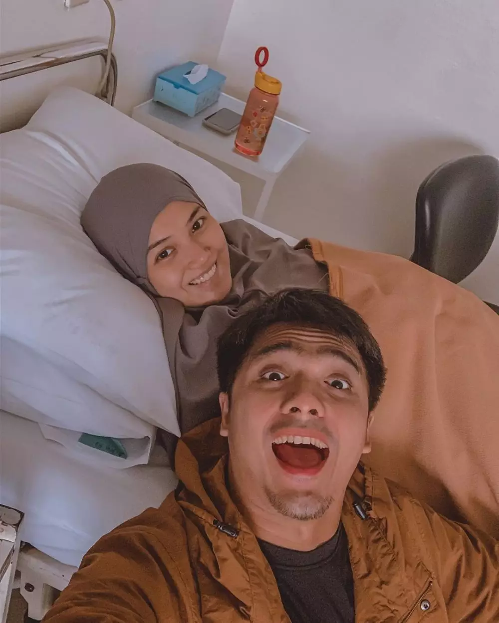 7 Momen kelahiran anak ke-4 Ricky Harun instagram 7 Momen kelahiran anak ke-4 Ricky Harun instagram