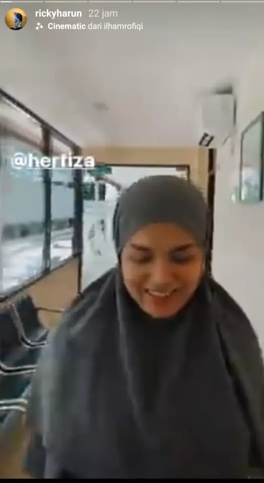 7 Momen kelahiran anak ke-4 Ricky Harun instagram 7 Momen kelahiran anak ke-4 Ricky Harun instagram