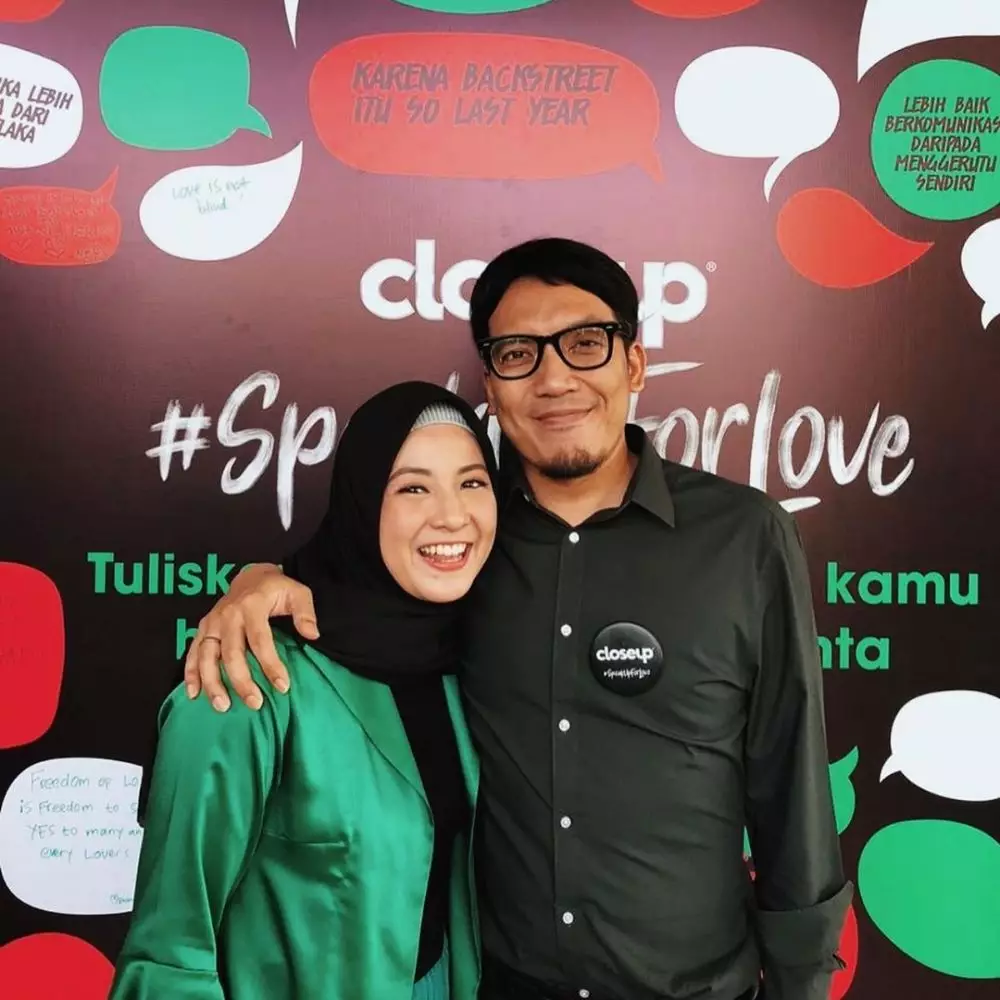 Seleb menikah di bawah 20 tahun instagram Seleb menikah di bawah 20 tahun instagram