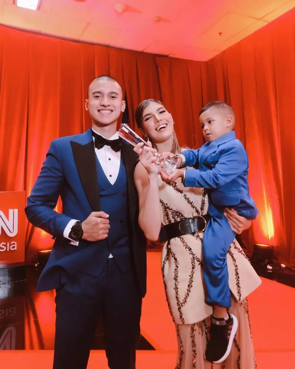 Seleb menikah di bawah 20 tahun instagram Seleb menikah di bawah 20 tahun instagram