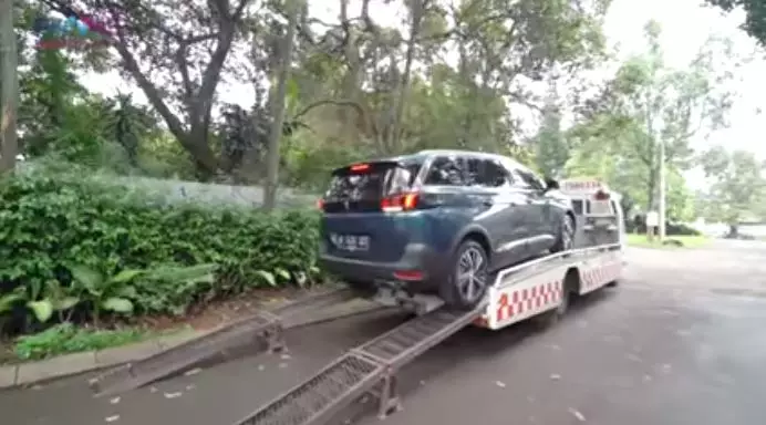 Rafathar dapat kado mobil habis sunat instagram