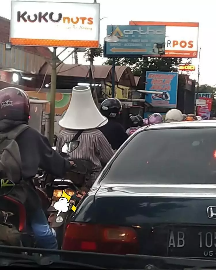 cara pakai barang bekas nyeleneh © 2020 instagram.com cara pakai barang bekas nyeleneh © 2020 instagram.com