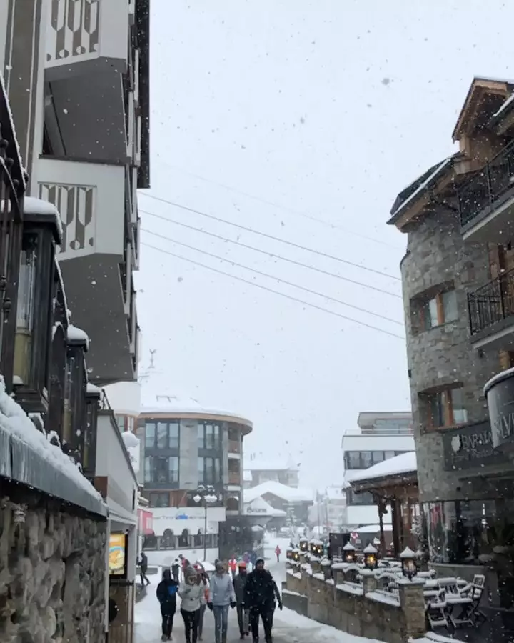 bagaimana corona menyebar dari Austria © 2020 instagram.com bagaimana corona menyebar dari Austria © 2020 instagram.com