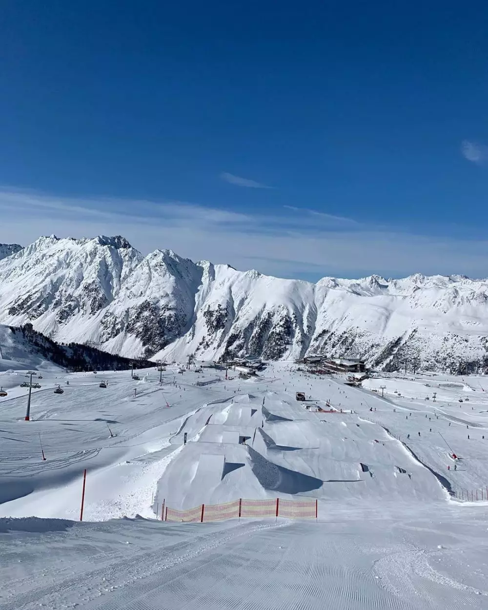 bagaimana corona menyebar dari Austria © 2020 instagram.com bagaimana corona menyebar dari Austria © 2020 instagram.com